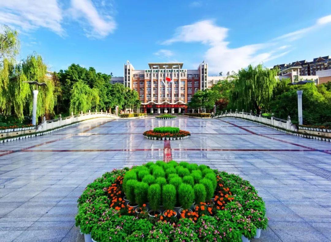 四川绵阳东辰国际学校开学指南                