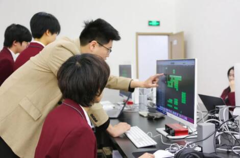北京爱迪国际艺术高中学生原创音乐作品展,艺术班秋季插班申请正在进行中! _ 北京爱迪国际学校