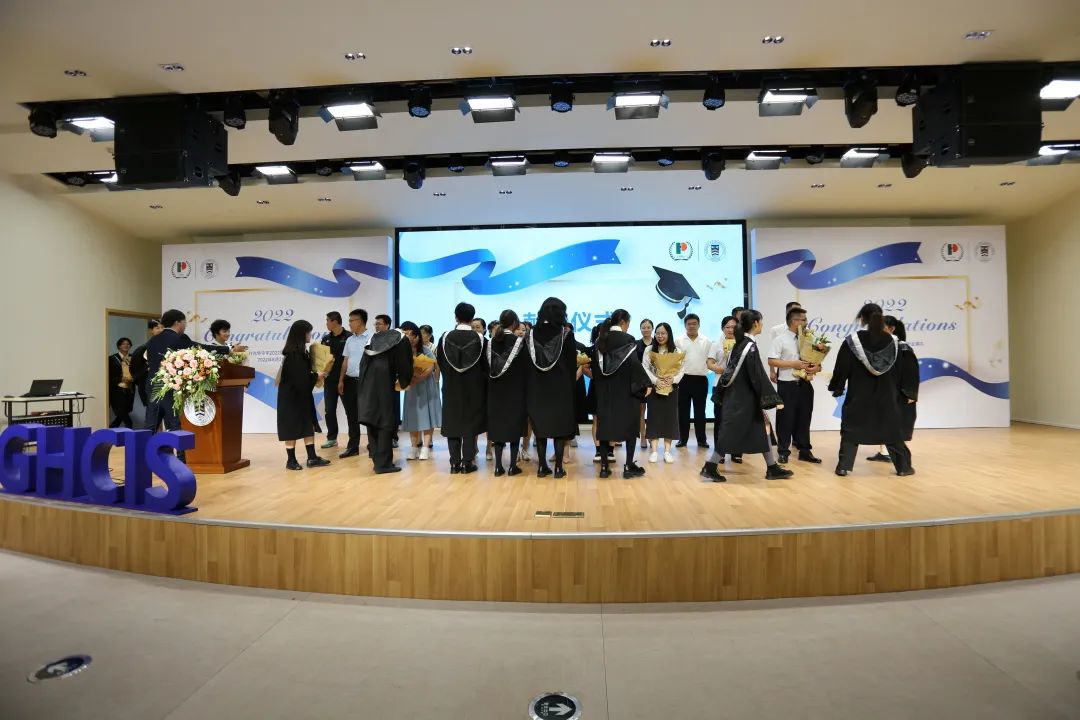 上海民办光华中学2022届初三年级毕业典礼                