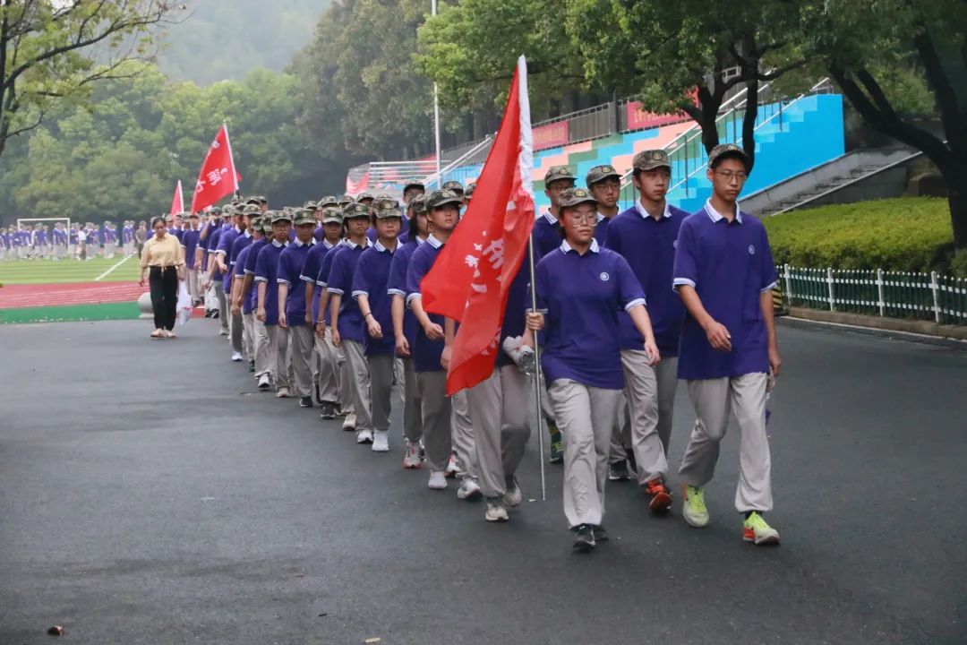 杭州东方中学国际部2022级新生军训报道第二期                