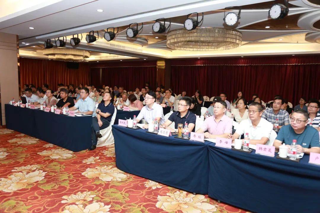 杭州师范大学附属中学举行暑期教学工作研讨会                