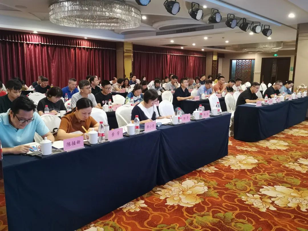 杭州师范大学附属中学举行暑期教学工作研讨会                
