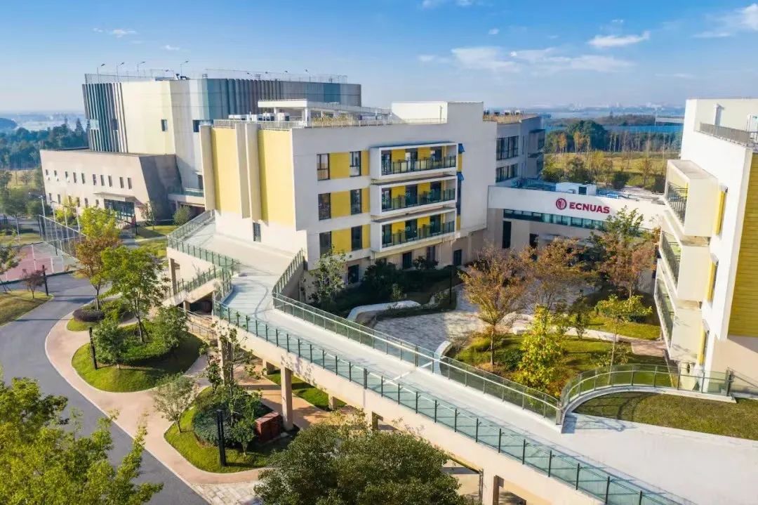 华旭双语新学期返校提示                