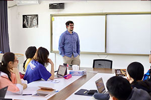 北京市中关村外国语学校特色班有有哪些呢? _ 北京市中关村外国语学校