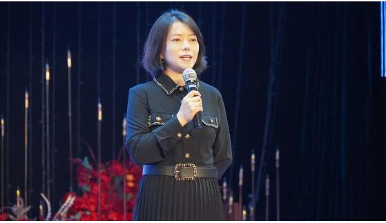 北京爱迪学校高中部开学典礼，彰显榜样力量! _ 北京爱迪国际学校