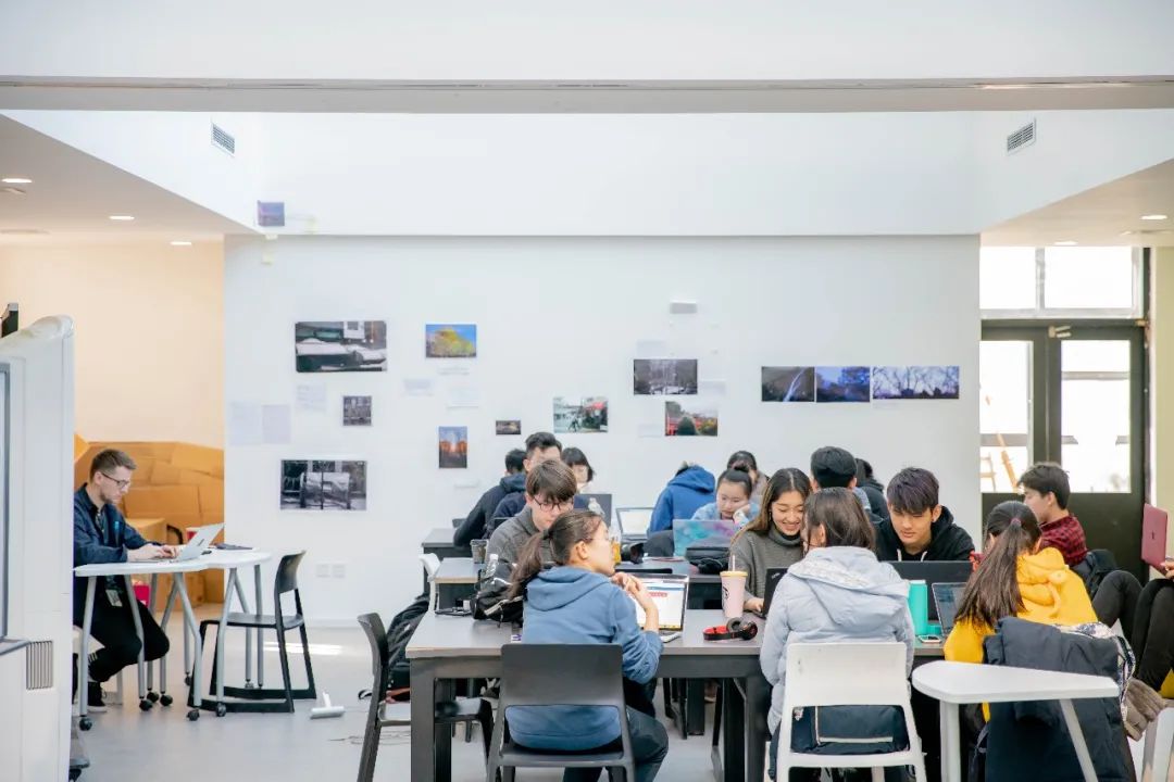 北大附中道尔顿学院暨国际部招聘教师公告                