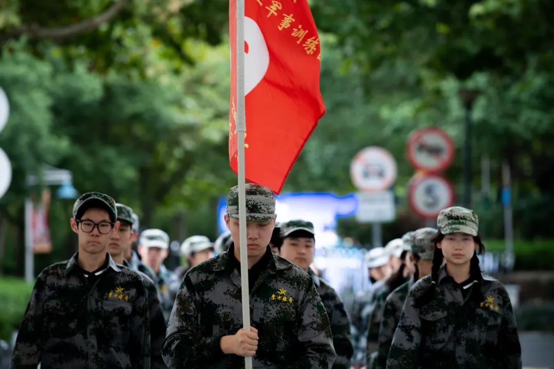 记2022年上海世外中学高中部年级活动                