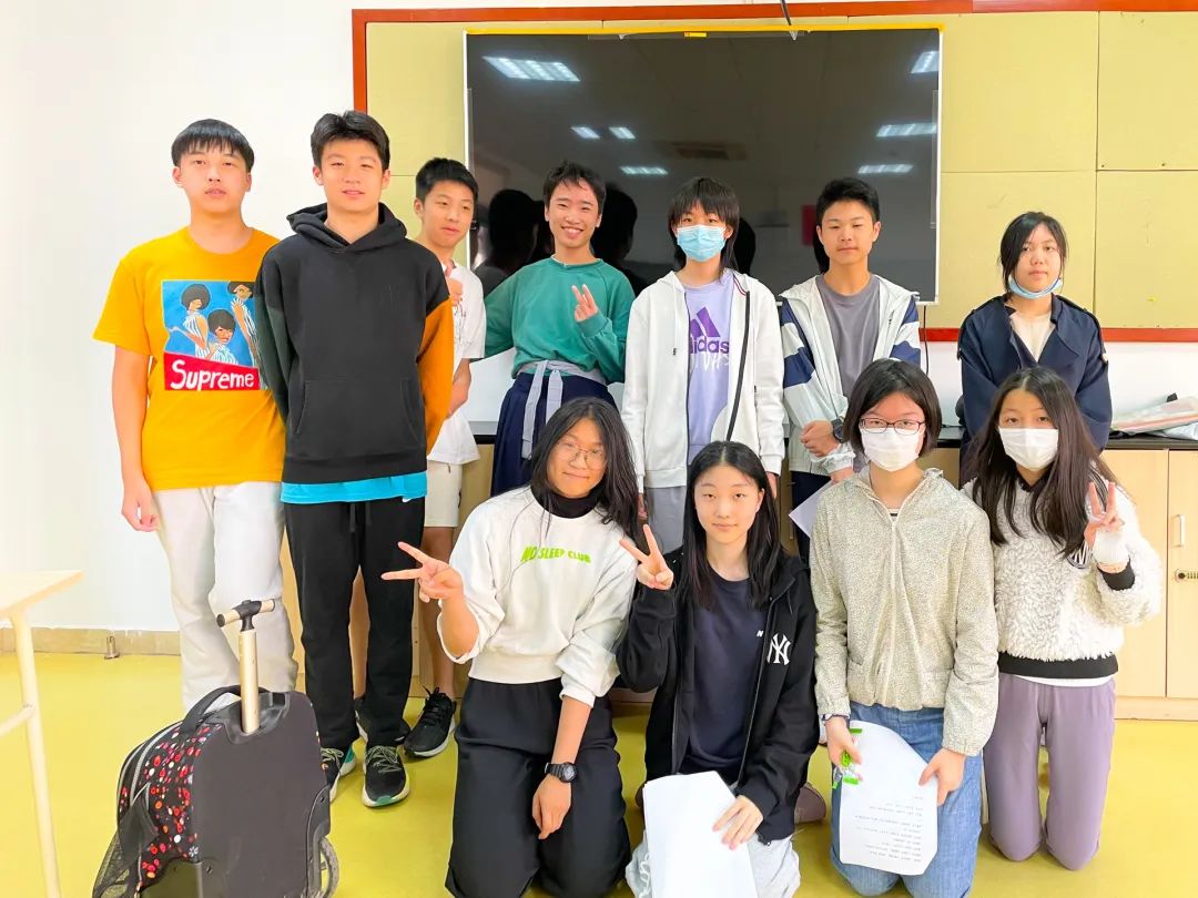 上海星河湾双语学校九年级儒林外史课本剧剧本活动                
