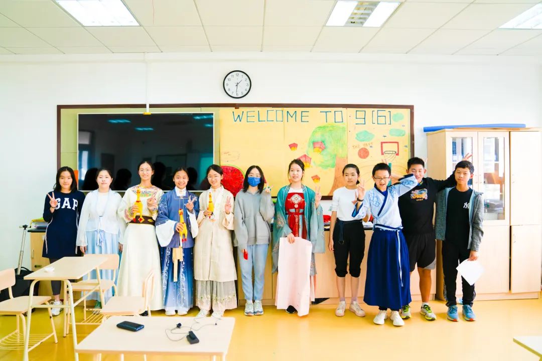 上海星河湾双语学校九年级儒林外史课本剧剧本活动                