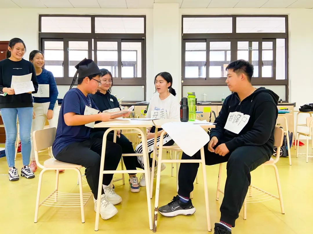 上海星河湾双语学校九年级儒林外史课本剧剧本活动                
