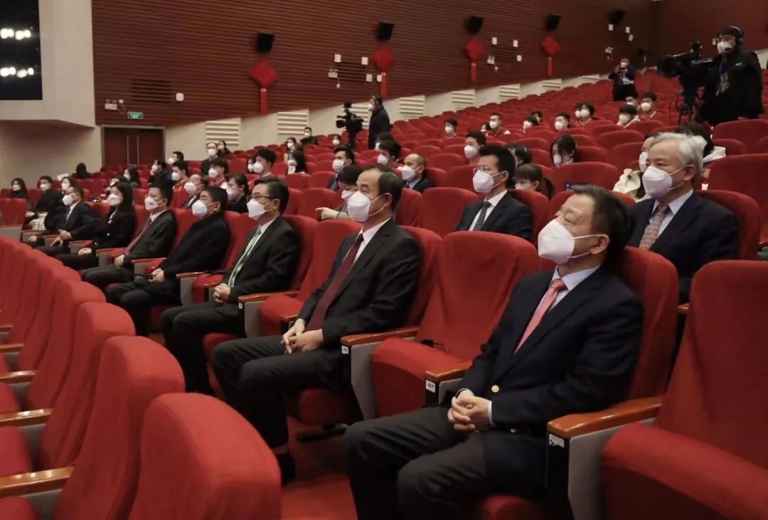 “天宫对话—神舟十四号航天员乘组与东盟青少年问答”活动在北京王府学校成功举行                