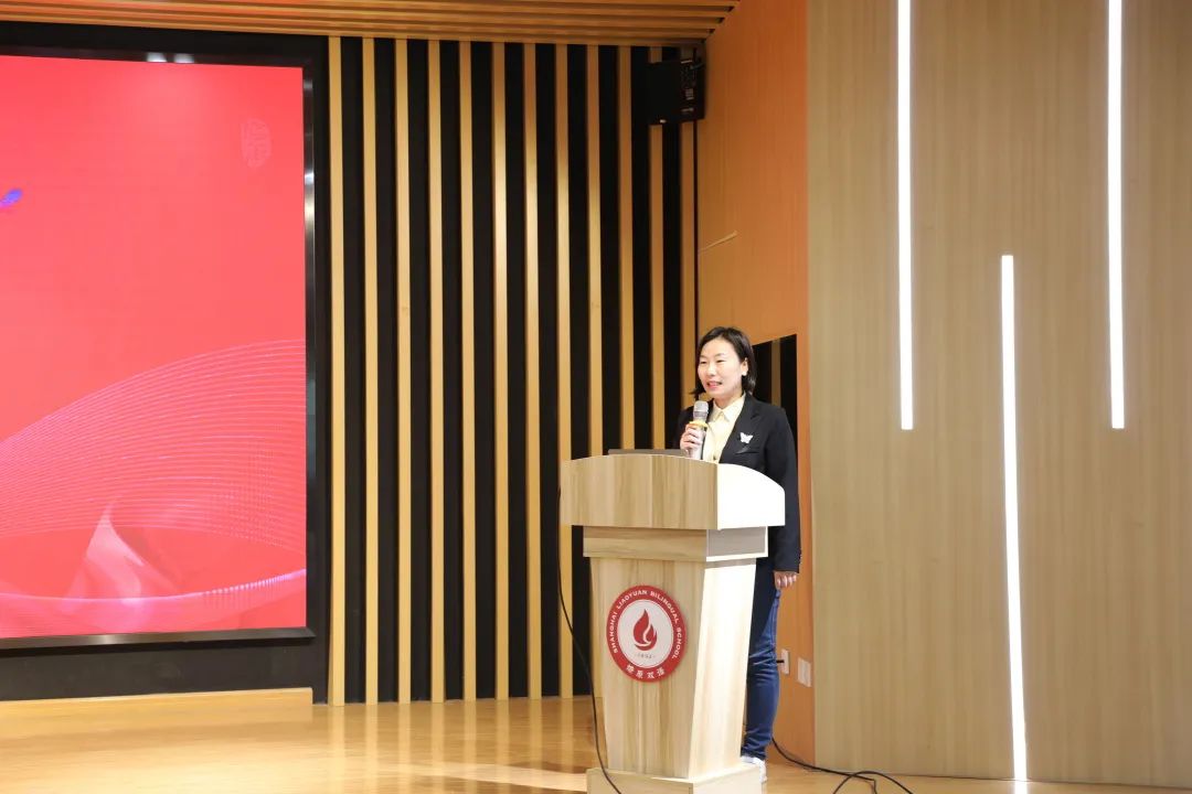 上海燎原双语学校新教师宣誓仪式                