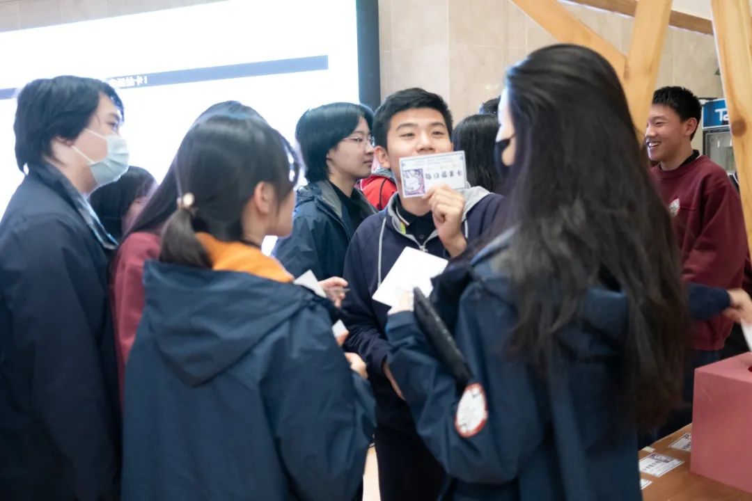 上海诺科国际学校心理沙龙活动：爱自己在每一天                
