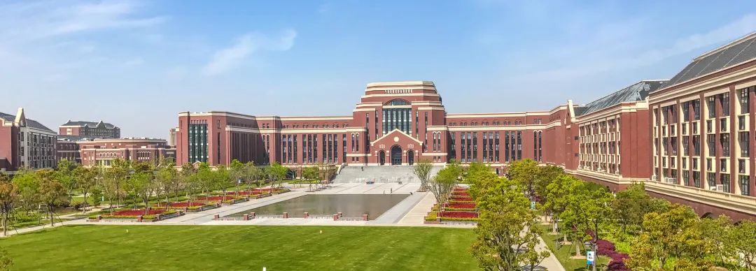 上海建桥国际高中优秀老师申请出战，托福雅思一把过！                
