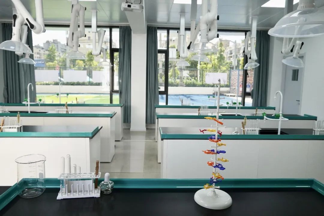 上海民办常青藤学校K12体系STEM科创实验室/科创课程升级！                