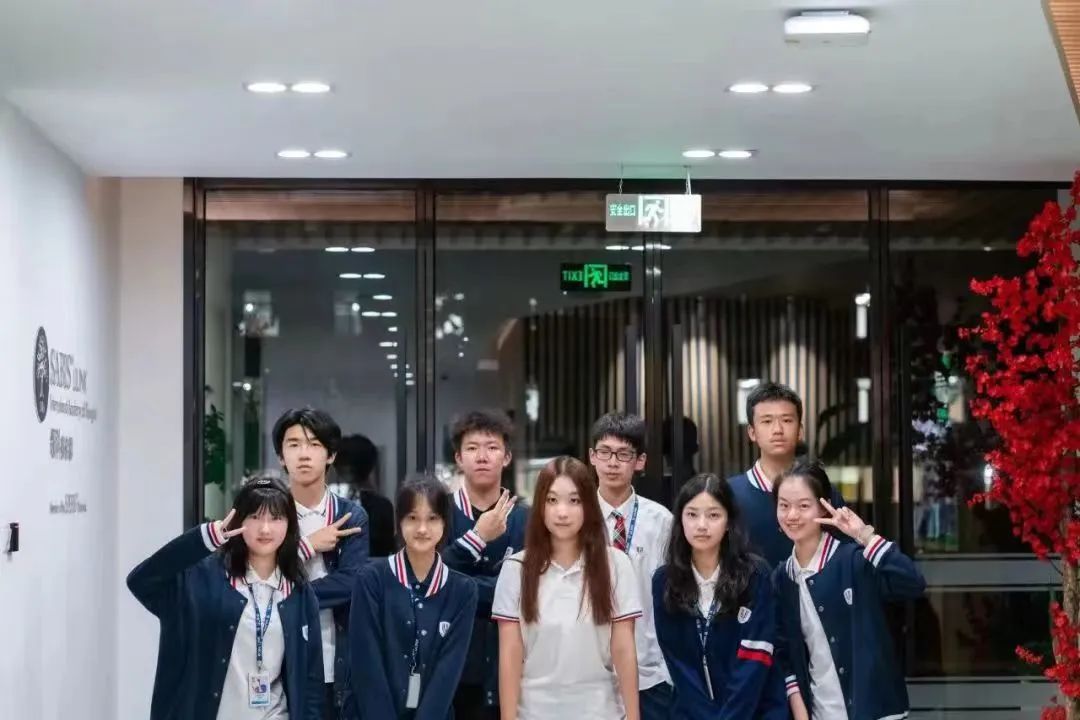 领科教育上海校区学生会：万圣节狂欢的幕后故事！                