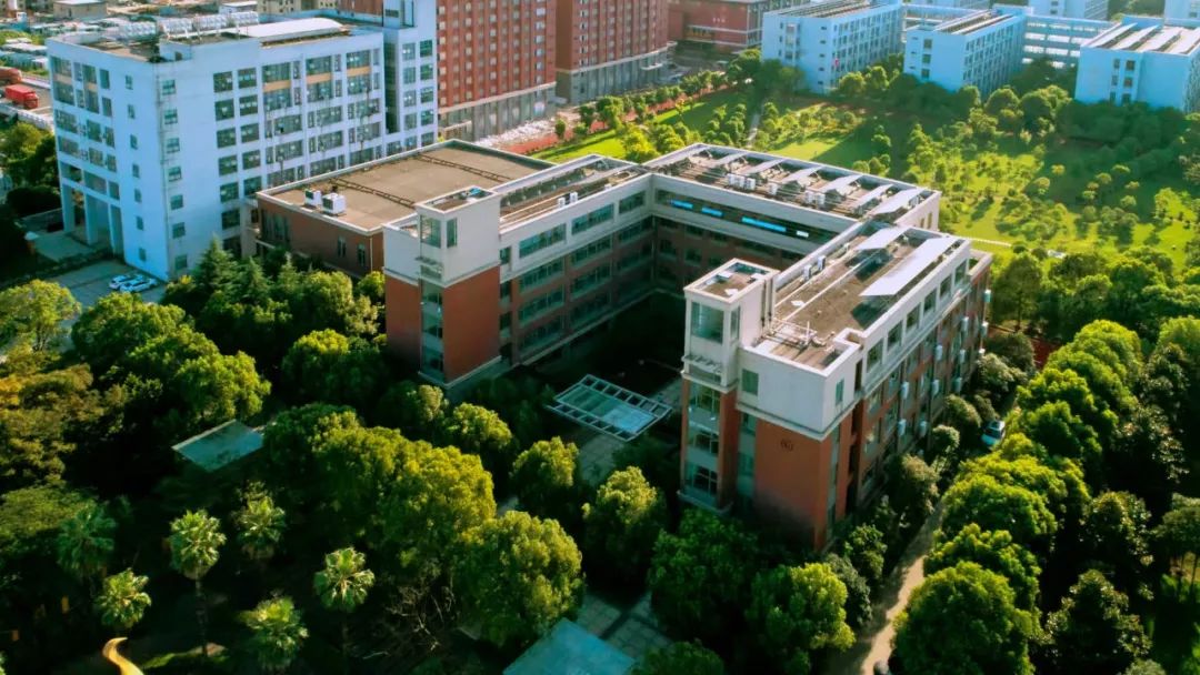 2023年上海民办光华中学春季插班生活动                