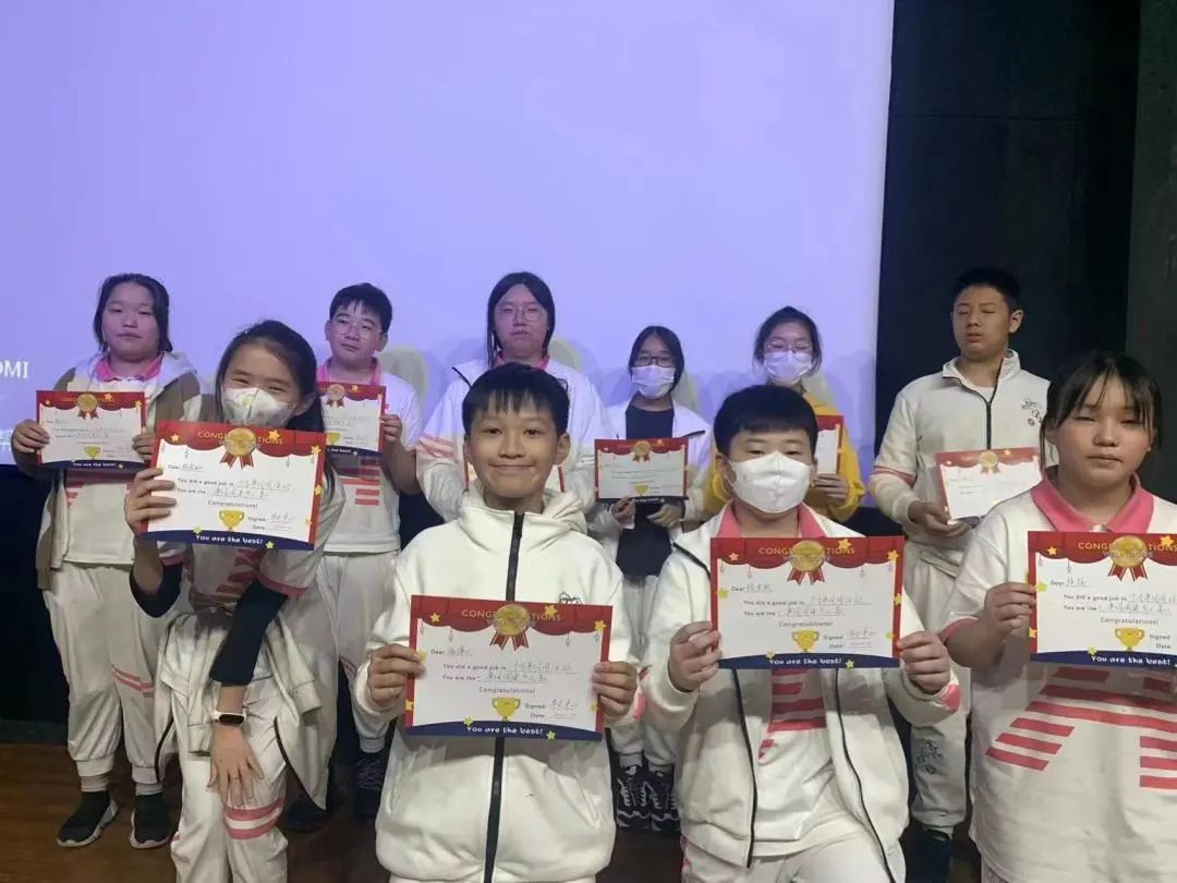 10月上海金苹果学校国际部华文中心中学段人生价值观课程“生涯规划”集中教育侧记                
