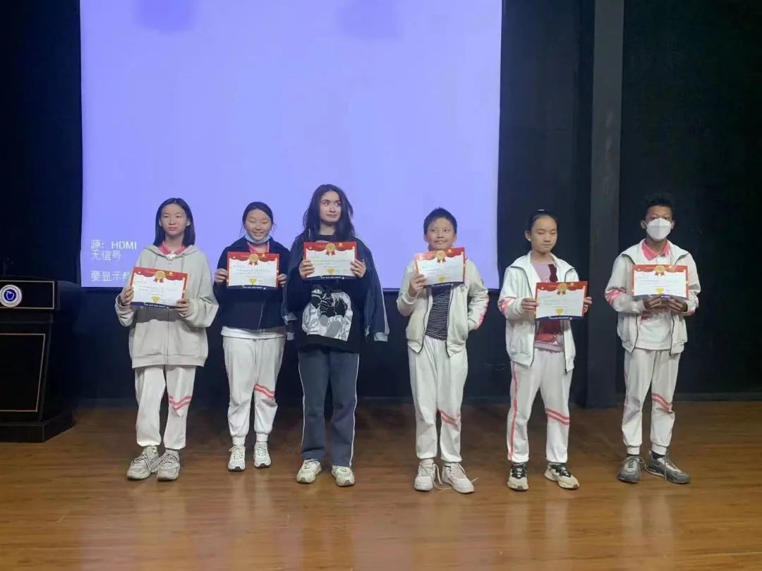 10月上海金苹果学校国际部华文中心中学段人生价值观课程“生涯规划”集中教育侧记                