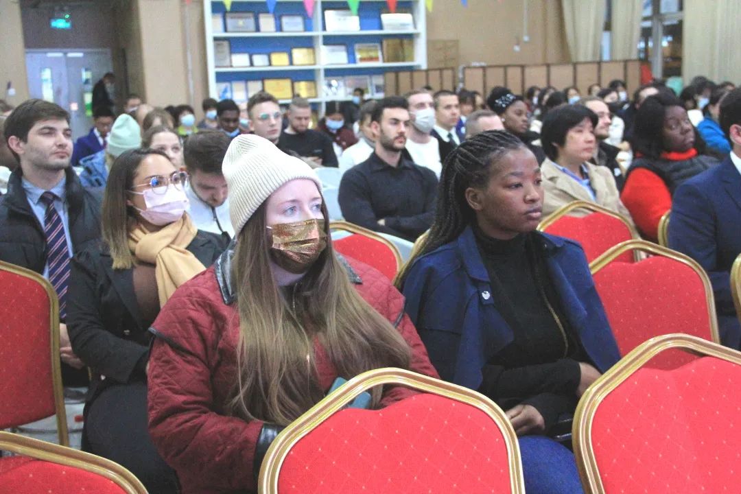 2022 _ 2023学年北京市朝阳区力迈学校第一学期教职工大会                