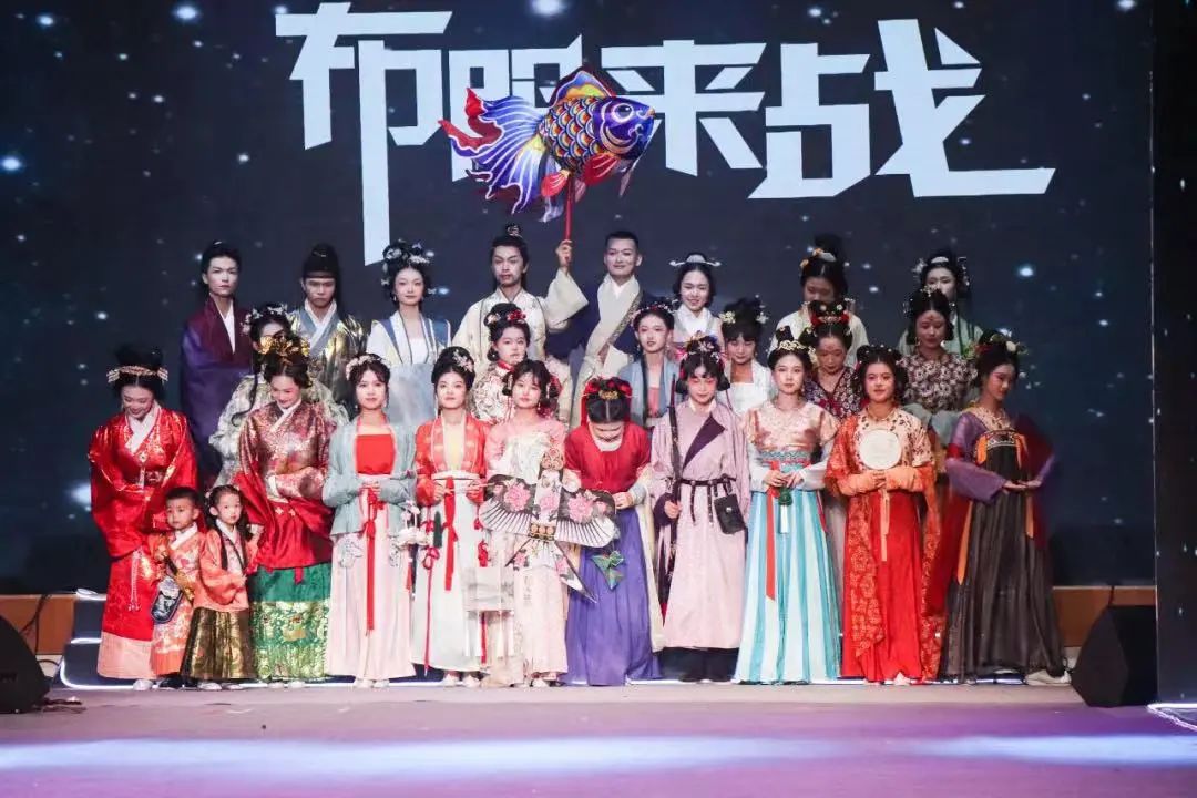 广东实验中学IFPAD国际艺术高中部体育节风采回顾！                