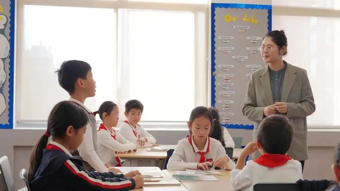 德英乐实验学校与上海浦东新区民办万科学校开展联合教研活动                