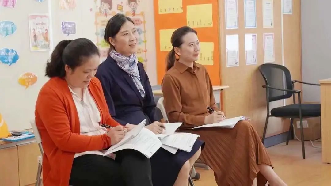 德英乐实验学校与上海浦东新区民办万科学校开展联合教研活动                