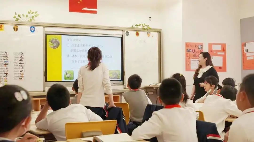 德英乐实验学校与上海浦东新区民办万科学校开展联合教研活动                