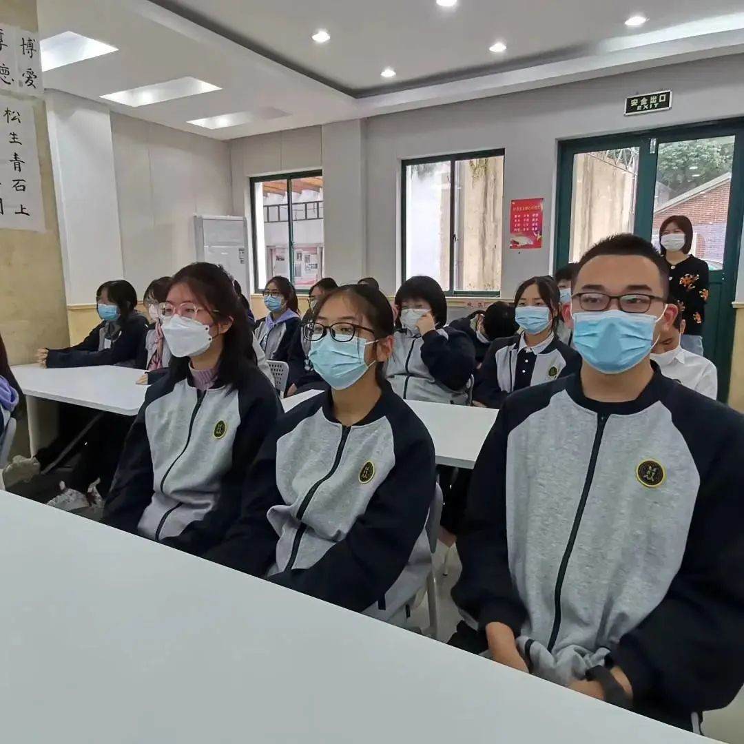 上海市民办新虹桥中学网络安全，携手共建！                