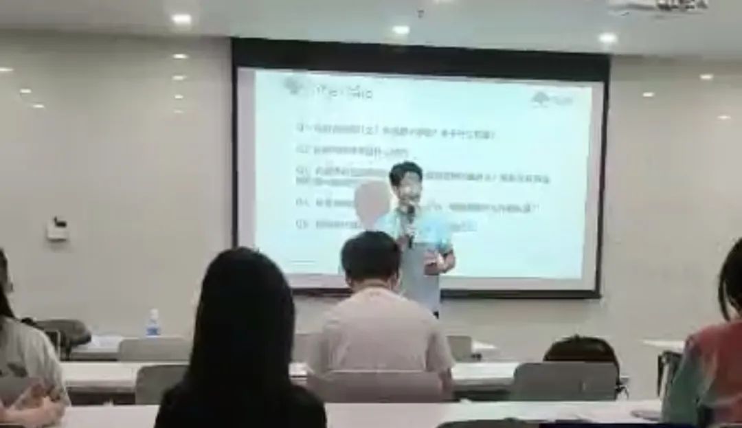 万源城协和双语学校优秀学生名单：方鸣洋Versatile Xiehe                