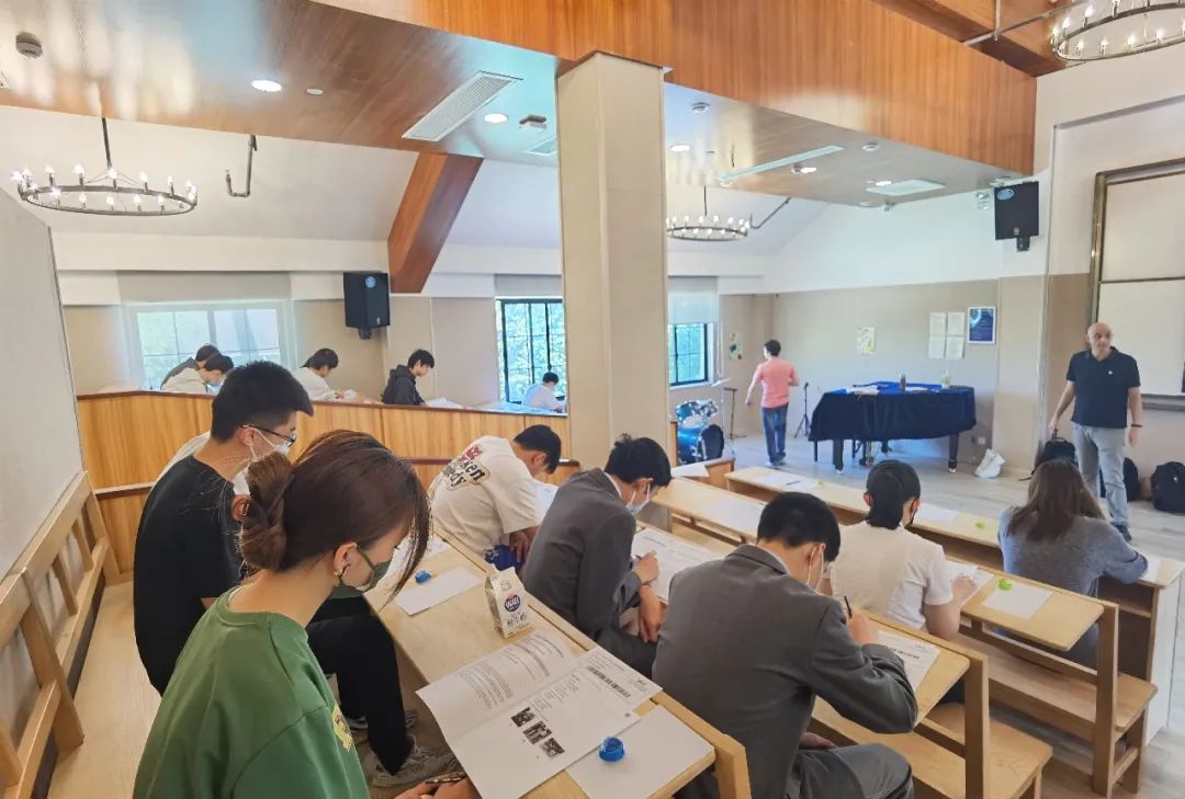 祝贺上海美高学校学子通过西班牙语水平证书A1级考试！                