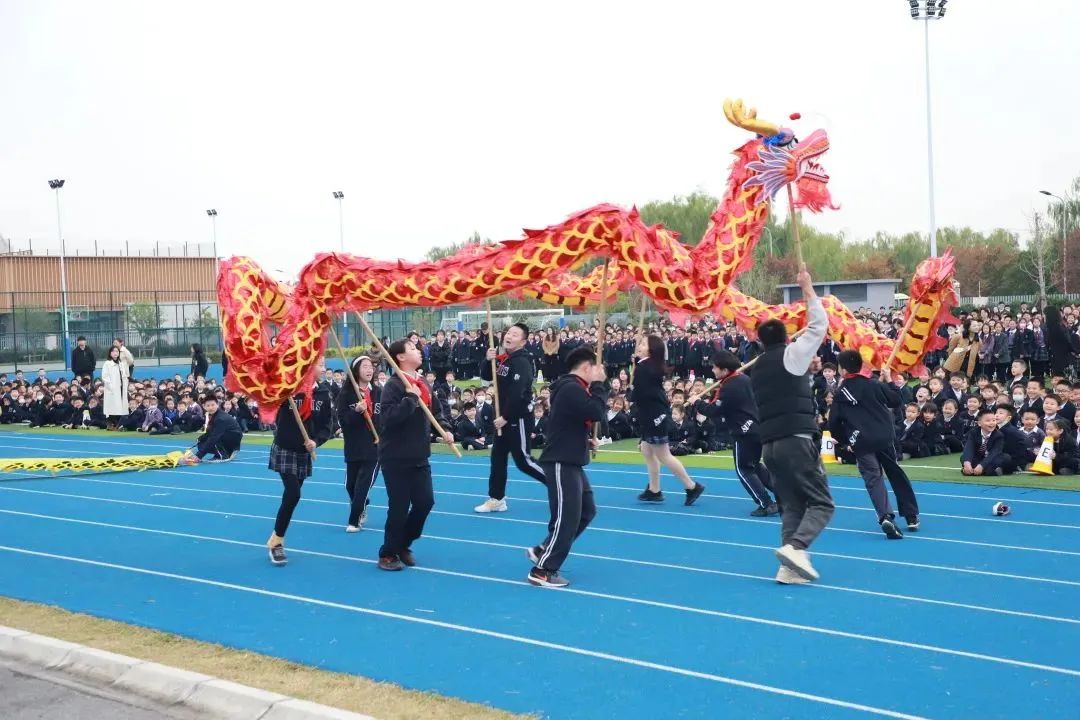 记十一月上海青浦区协和双语学校升旗仪式                