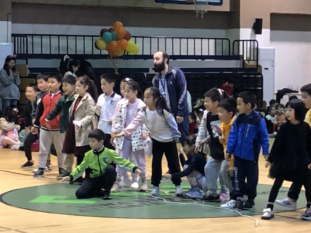 上海民办常青藤学校秋季游玩你心动了没?                