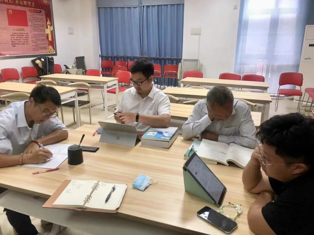 广州市香江中学国际部数学科组举行系列公开课                