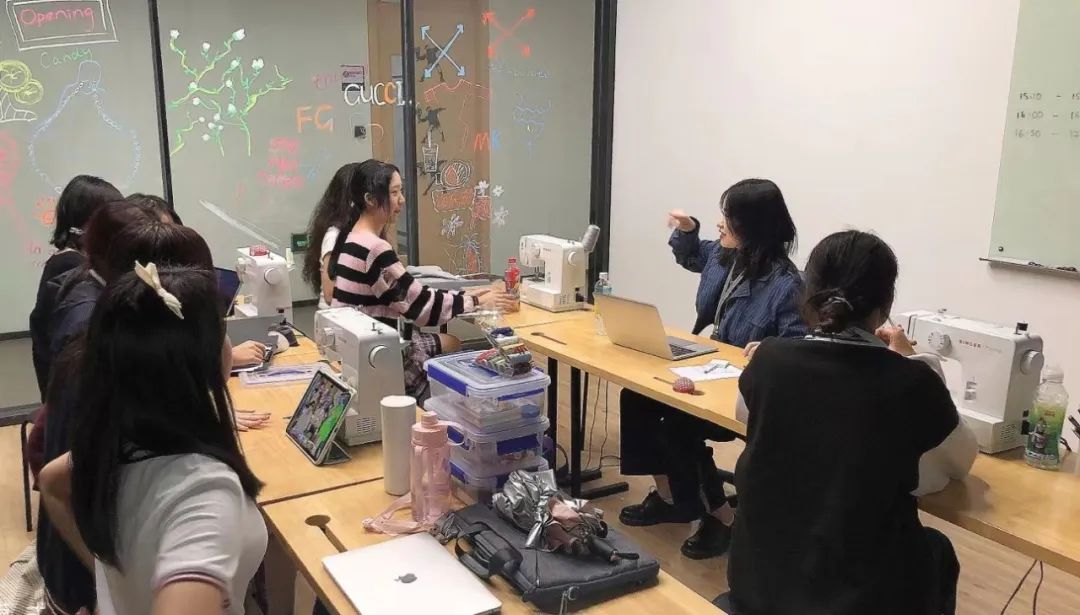 上海高藤致远创新教育社团活动多种多样，探索趣味                