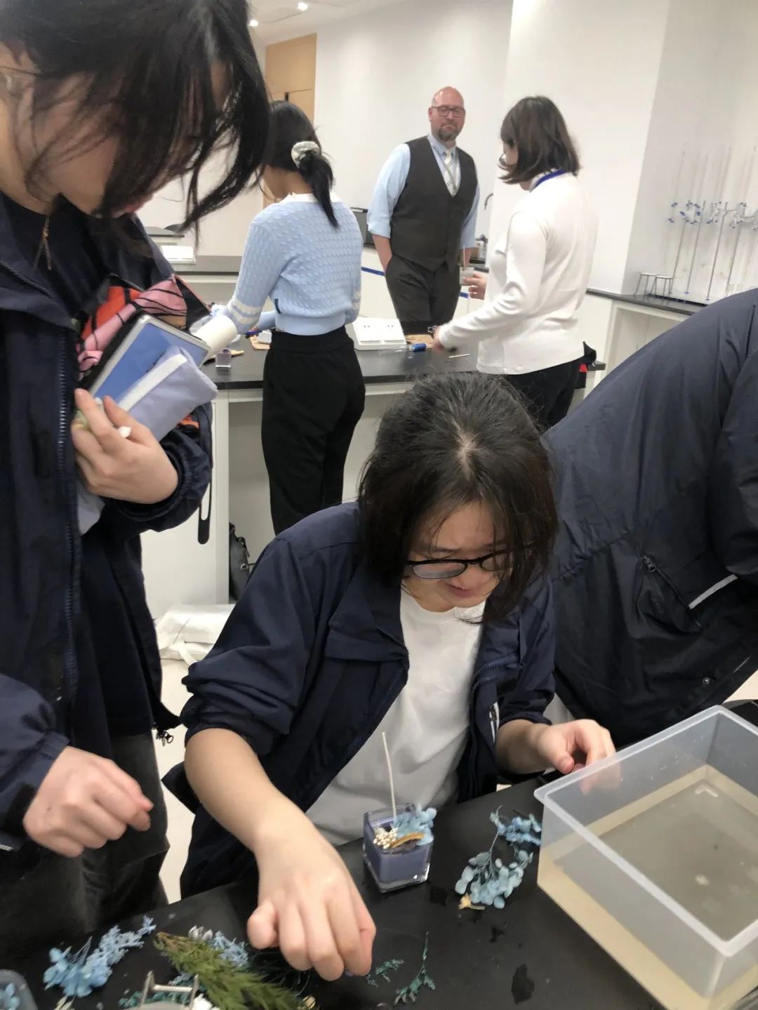 上海高藤致远创新教育社团活动多种多样，探索趣味                
