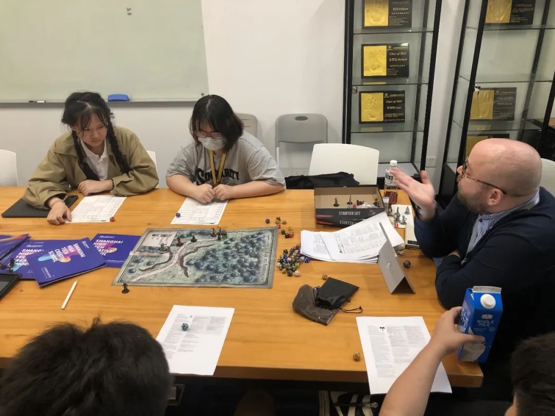 上海高藤致远创新教育社团活动多种多样，探索趣味                