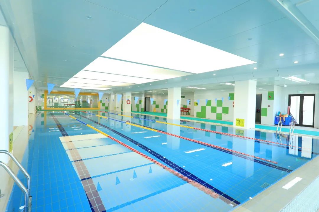 北京世青国际学校游泳校队分享                