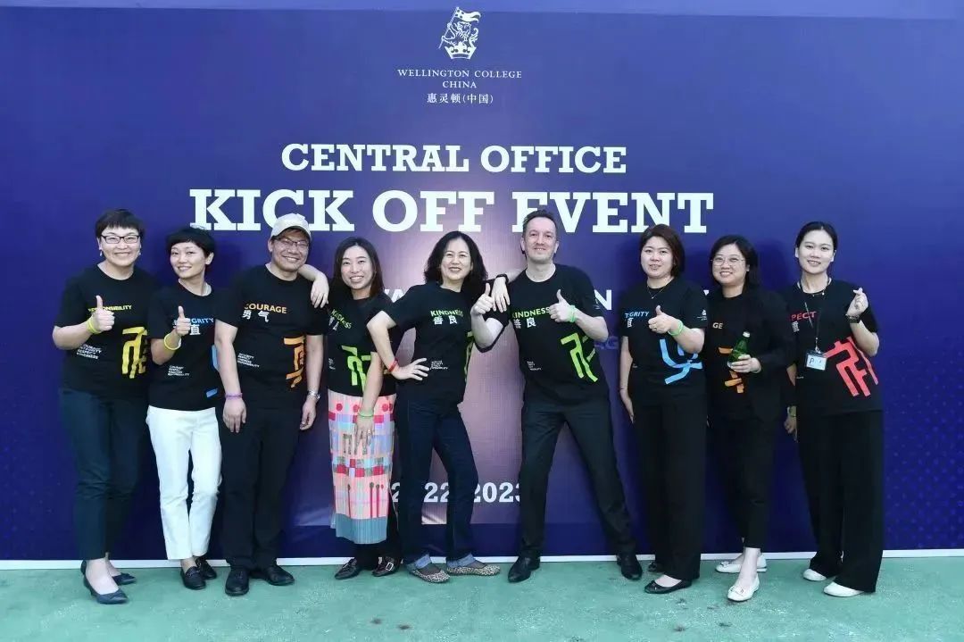 WellingtonCollege惠灵顿公学处于不同职业的女性们！                