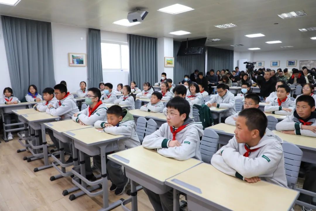 南京师大附中江宁分校：初中部主题班会公开课                