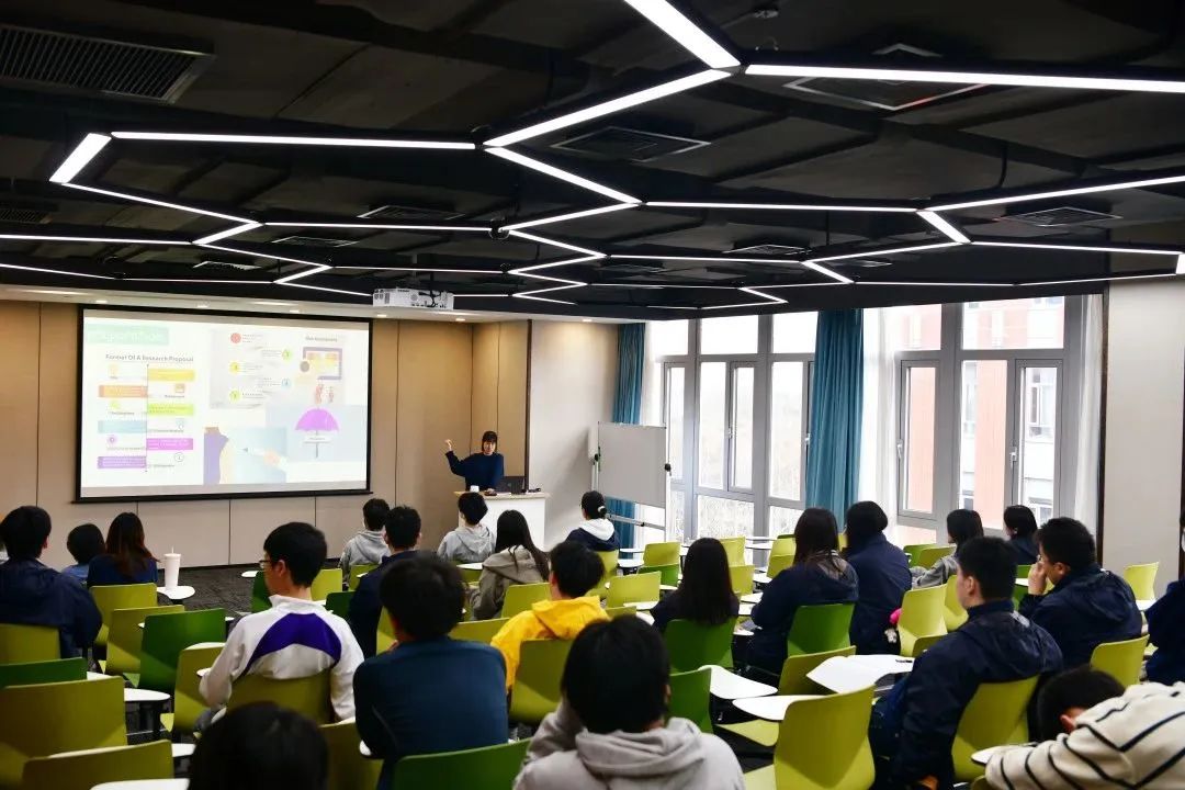圣华紫竹学院：升学指导系列讲座                