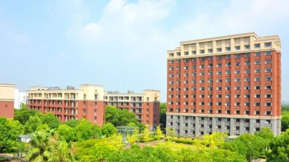 2023年上海光华学院剑桥国际中心学费是多少呢? _ 上海光华学院剑桥国际中心