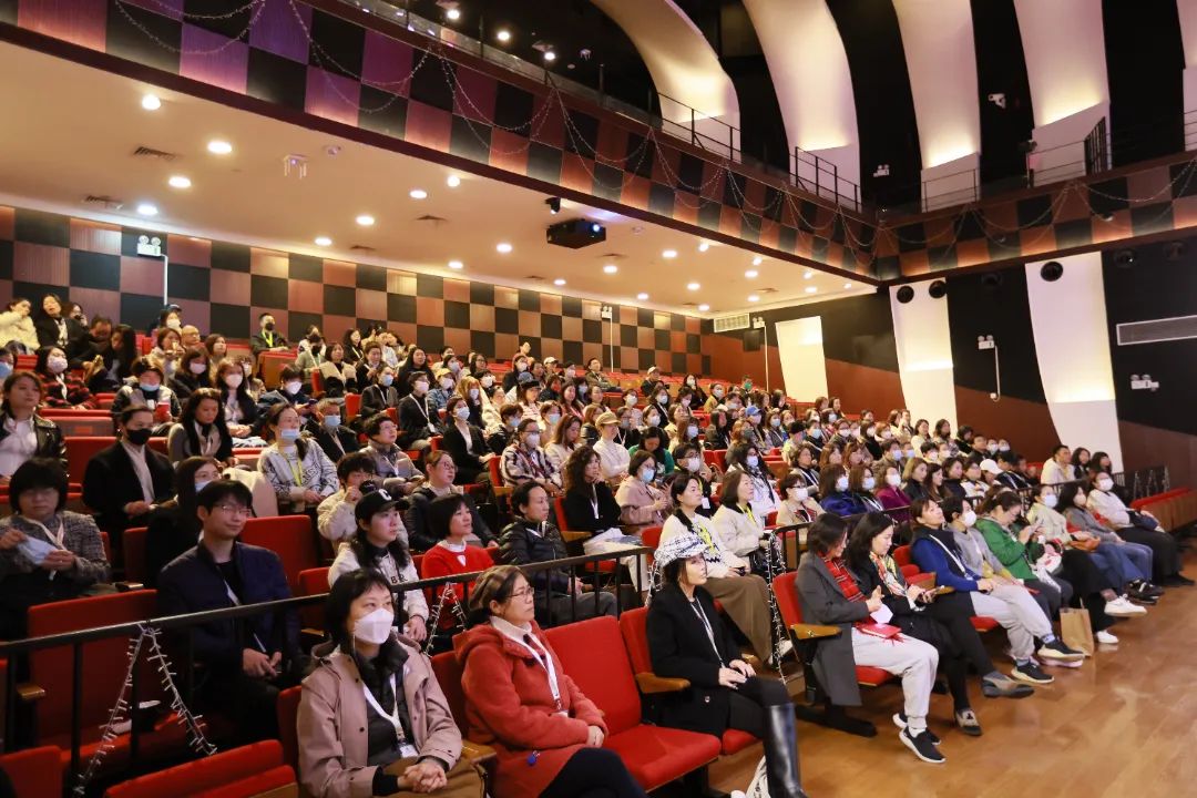上海德闳：如何助力学生全面发展和升学规划                