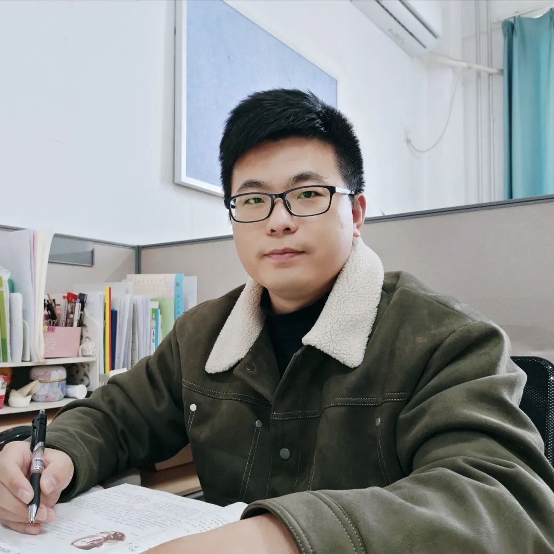 济南外国语学校：介绍曹圣猛老师                