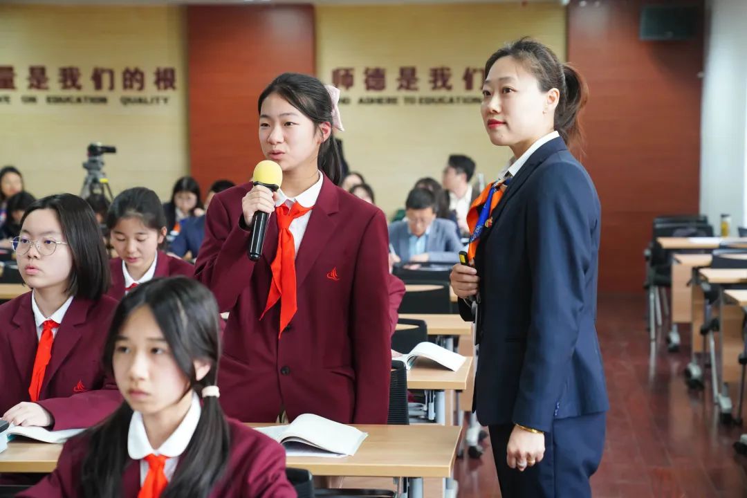 常熟伦华外国语学校开展区域联动教研                